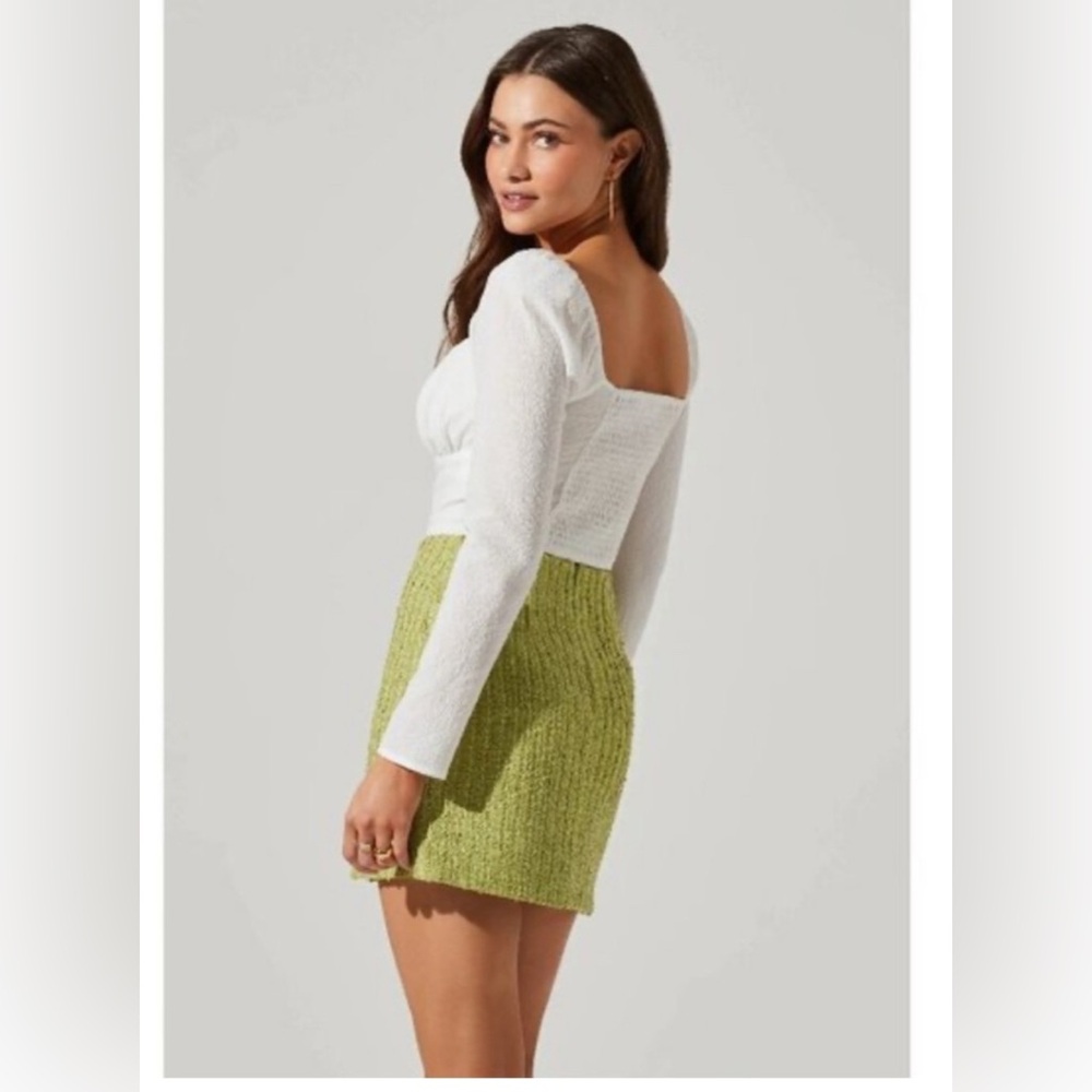 ASTR THE LABEL Long Sleeve Sweetheart Neck Crop Top, L - Picture 4 of 7